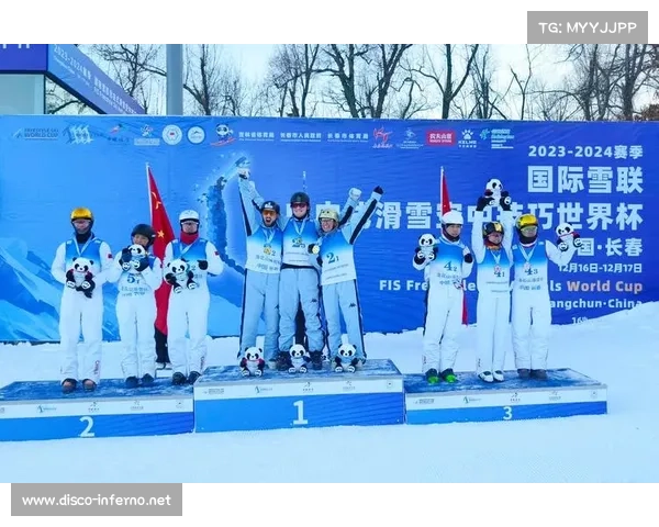 国际滑雪赛事-二零二四年全球滑雪锦标赛盛大开幕各国顶尖选手齐聚争冠